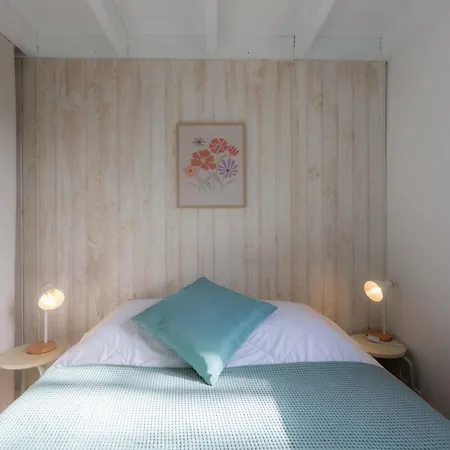 Paradise Ocean-16 By Interhome *